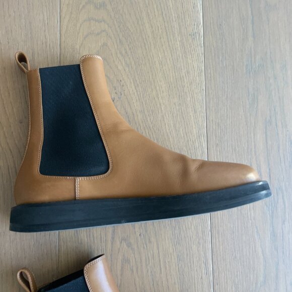 The row chelsea boots - Picture 6 of 7